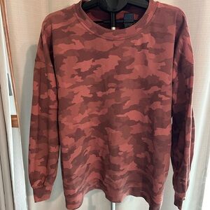 Lululemon Women’s Pink Camo Sweatshirt XXL Excellent